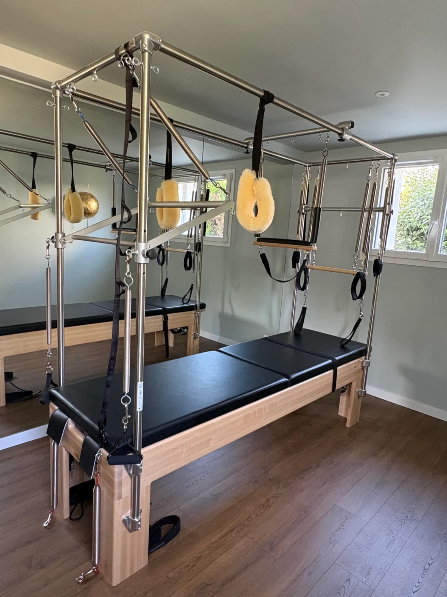 Cadillac (table trapèze) dans le studio de Pilates SOPÔMO à Chantepie